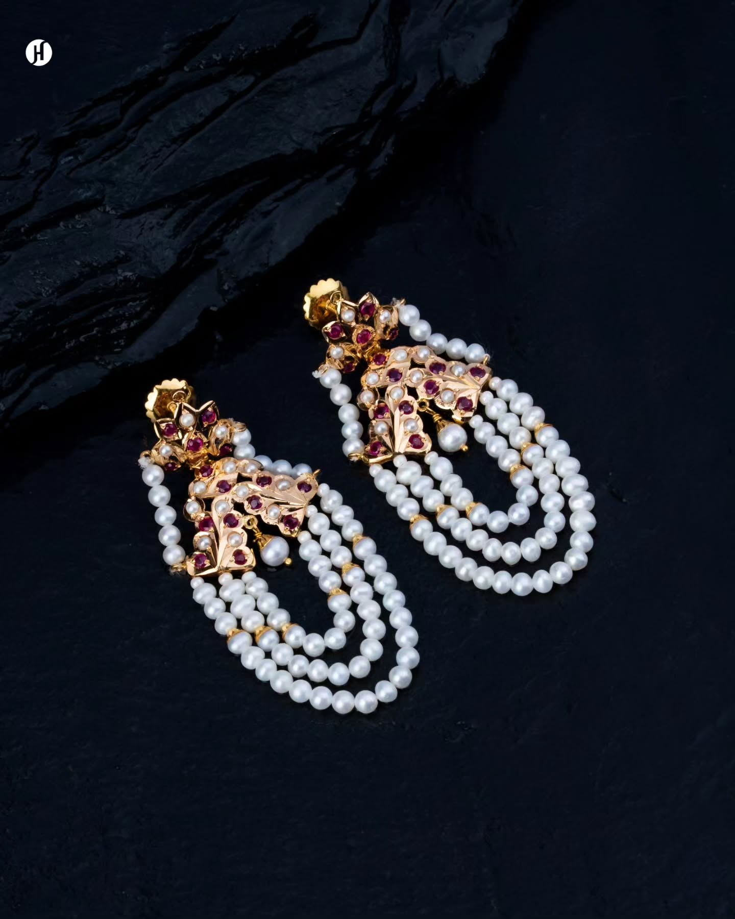 21K Yellow Gold Pakistani Floral & Leaf Motif Pendant earrings for ladies