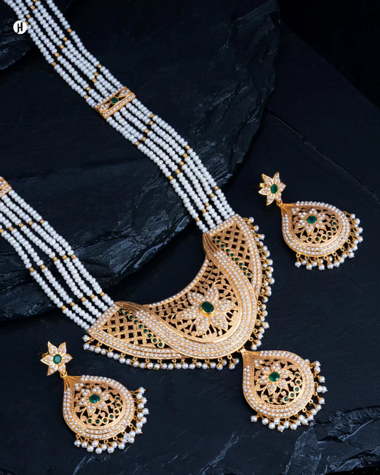 21K Yellow Gold Pakistani Majestic Star Flower Pearl Necklace Set for Khaleeji women.