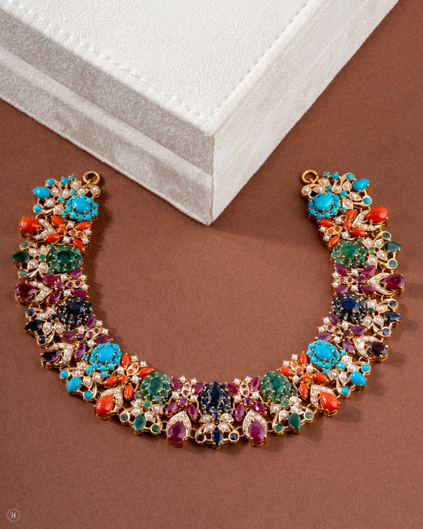 Buy 21K Yellow Gold Pakistani Multi-Flower Gemstone Bridal Choker Setfor women in Sharjah, UAE