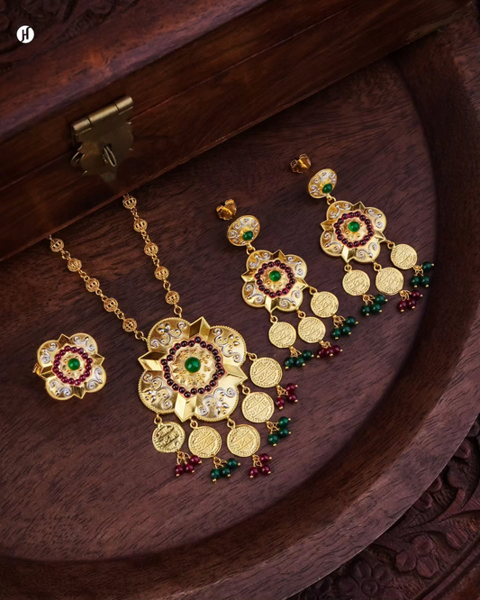 21K yellow gold Bahraini floral necklace set with matching earrings and ring, ruby and emerald bead drops, loved by Emirati and Khaleeji women, J.H. by Priyansh Jewellery, Dubai, UAE.