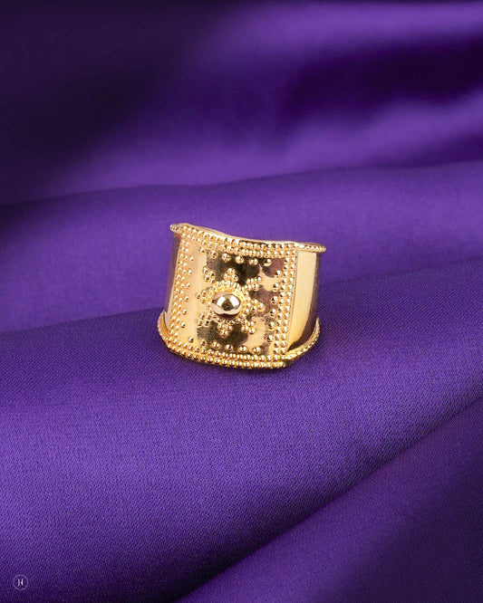 21Karat Yellow Gold Bahraini Bold Traditional Ring Price in Dubai, UAE
Online Gold Jewellery Store