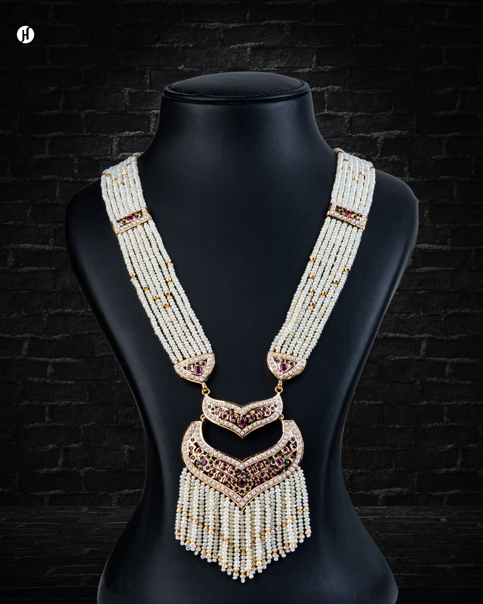 21Karat Yellow Gold Bahraini Crescent Waterfall Pearl Gemstone Bridal Necklace in Sharjah and Dubai.