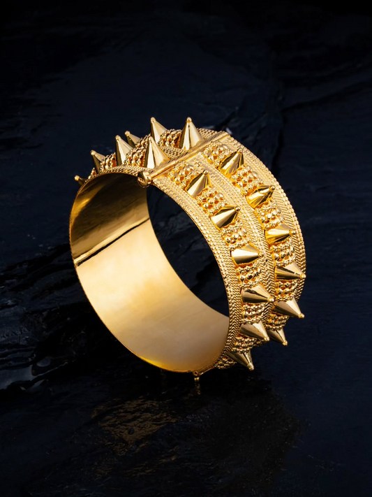 21Karat Yellow Gold Bahraini Double Spike Bangle | Online Jewellery Store in Sharjah for Women - J.H Jewellers