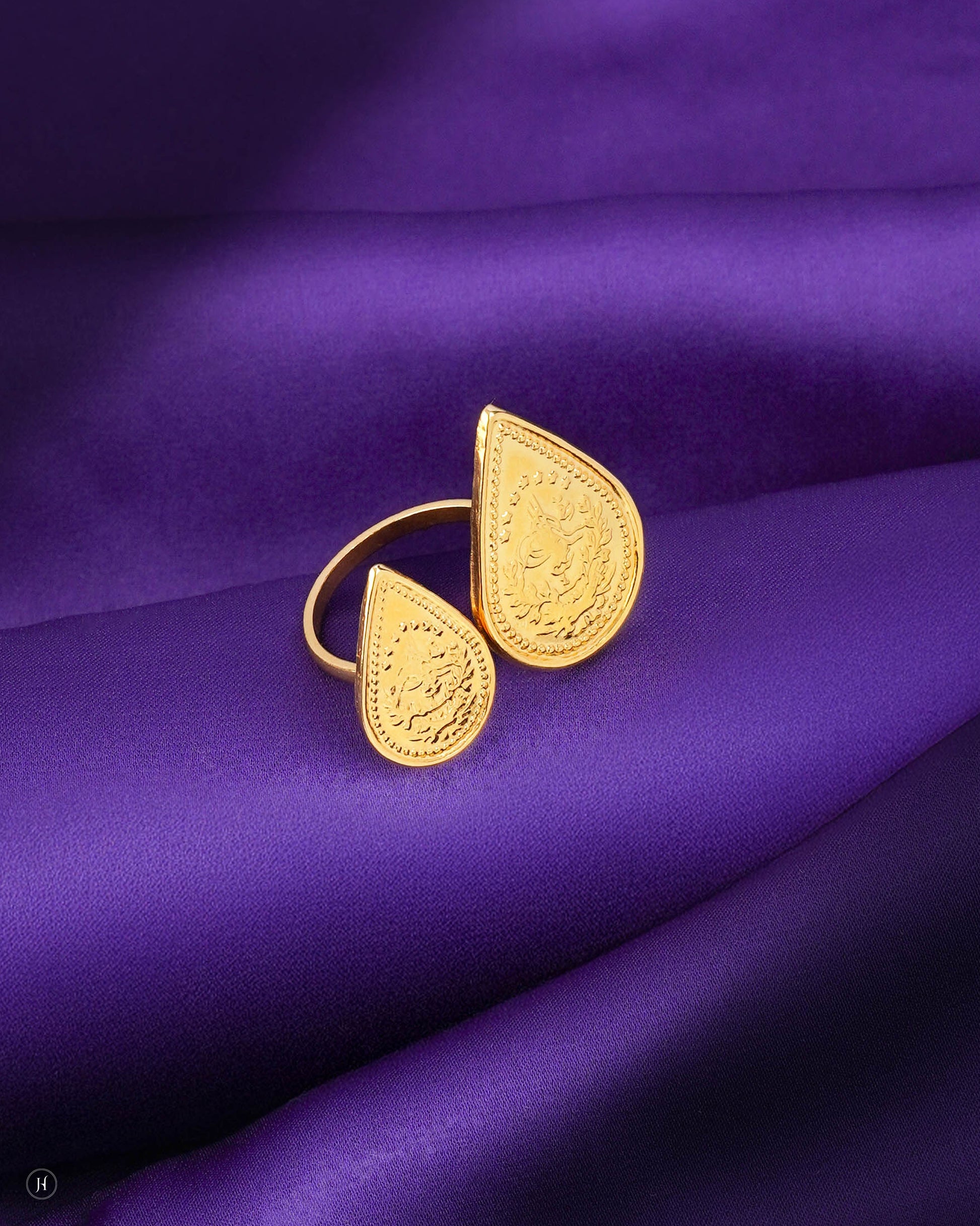 21Karat Yellow Gold Bahraini Dual Pear Shaped Ring | Gold Ring Price in Dubai - J.H Jewellers