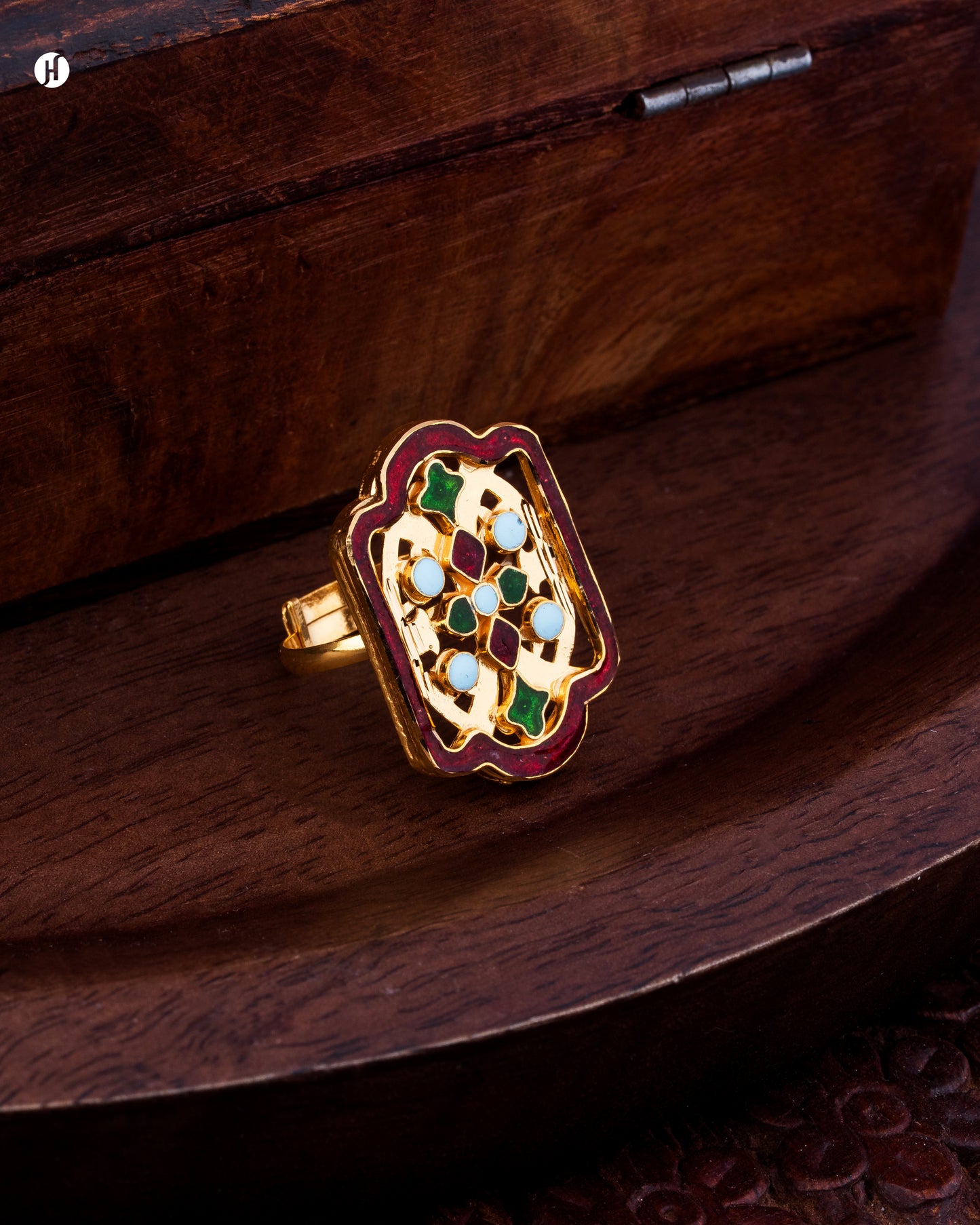 21Karat Yellow Gold Bahraini Floral Pattern Enamel Ring for Ladies.
