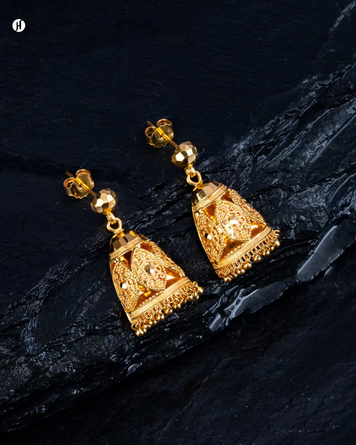 21Karat Yellow Gold Bahraini Half Dome Pendant Earring | Online Bridal Jewellery Store in UAE - J.H Jewellers