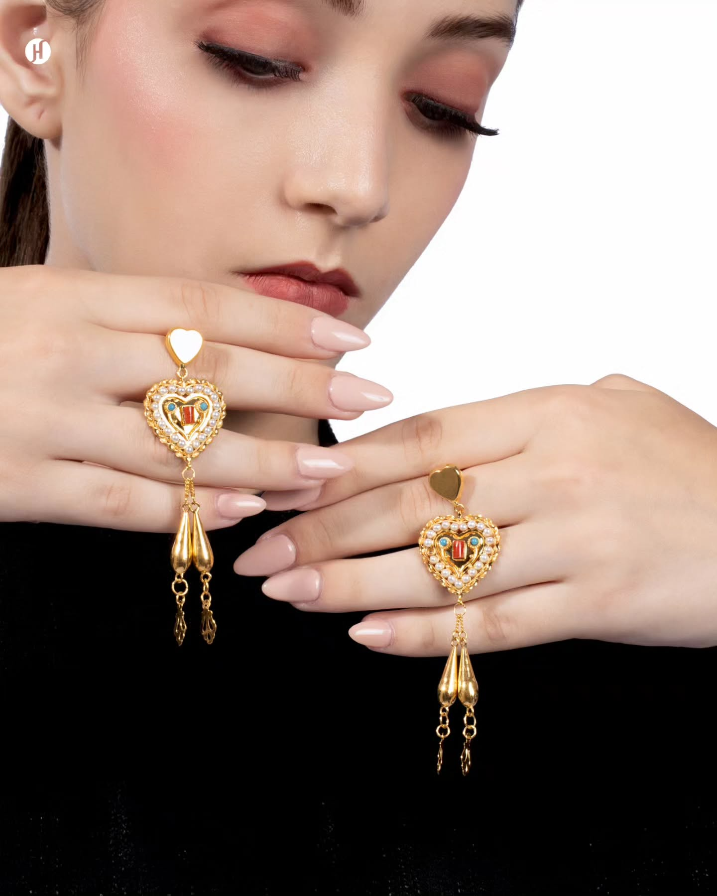 21Karat Yellow Gold Bahraini Long Pearl Heart earrings for Arab and Khaleeji Women | Online Jewellery store in UAE