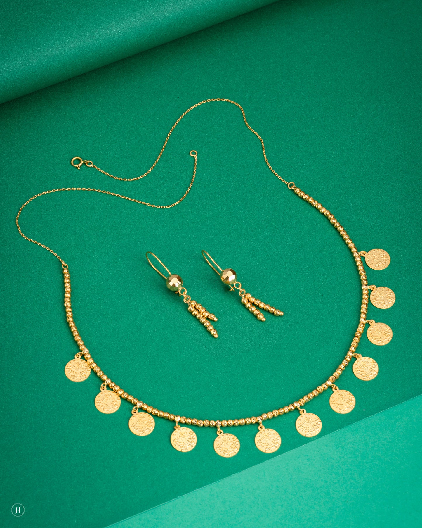 21Karat Yellow Gold Bahraini Multi Coin Necklace Set
