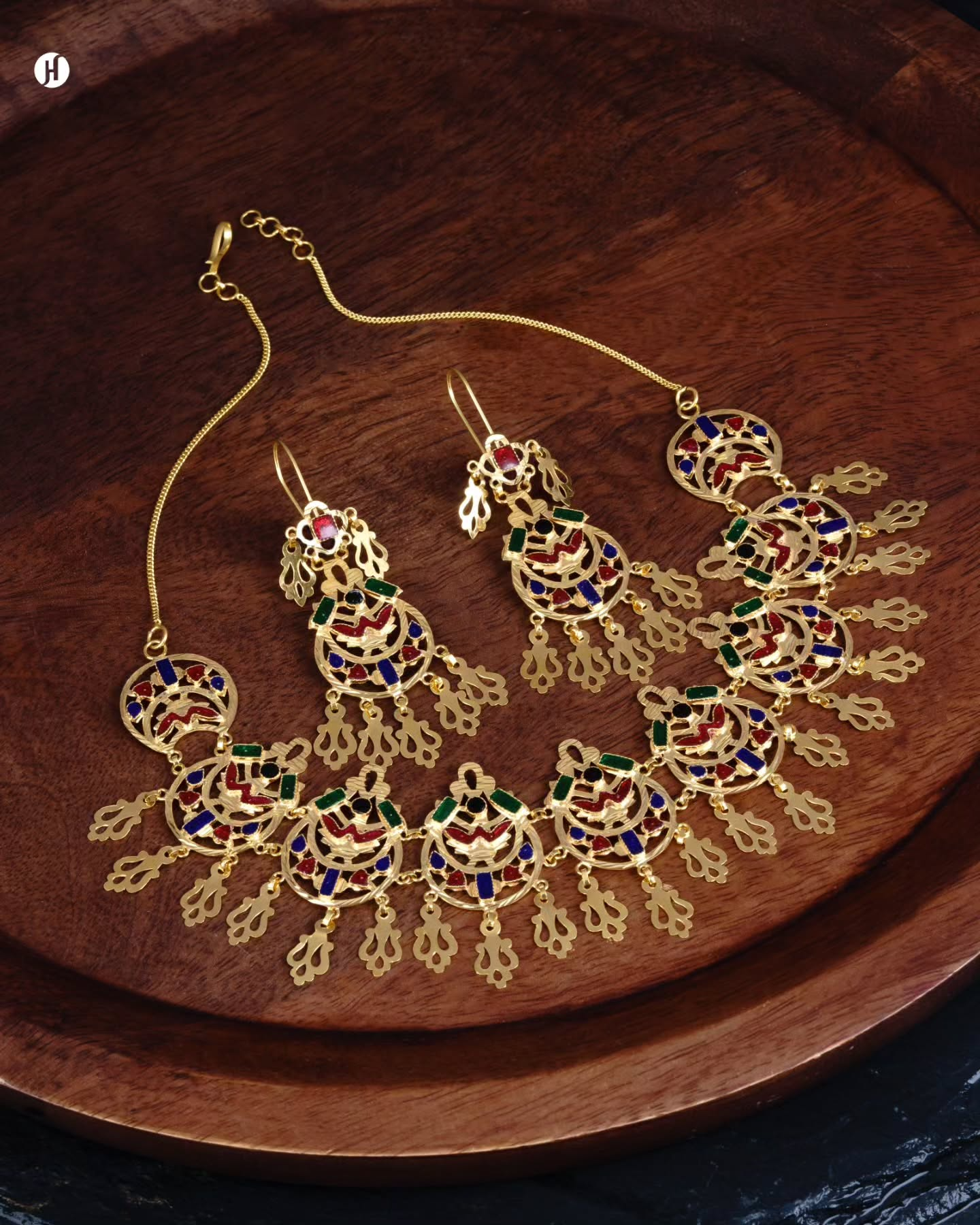 21Karat Yellow Gold Bahraini Open Drop Design Choker Set