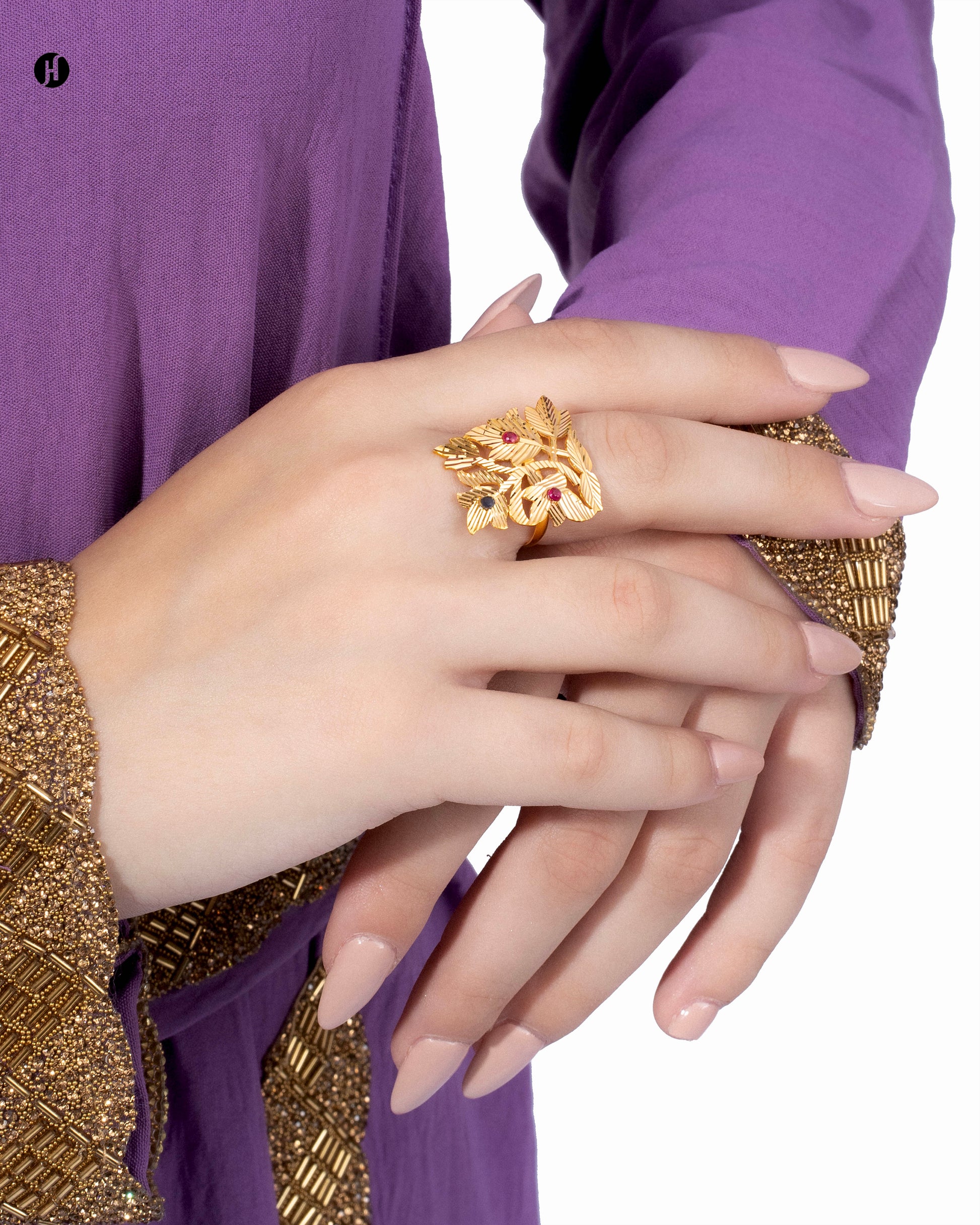 21Karat Yellow Gold Bahraini Open Floral Ring Set