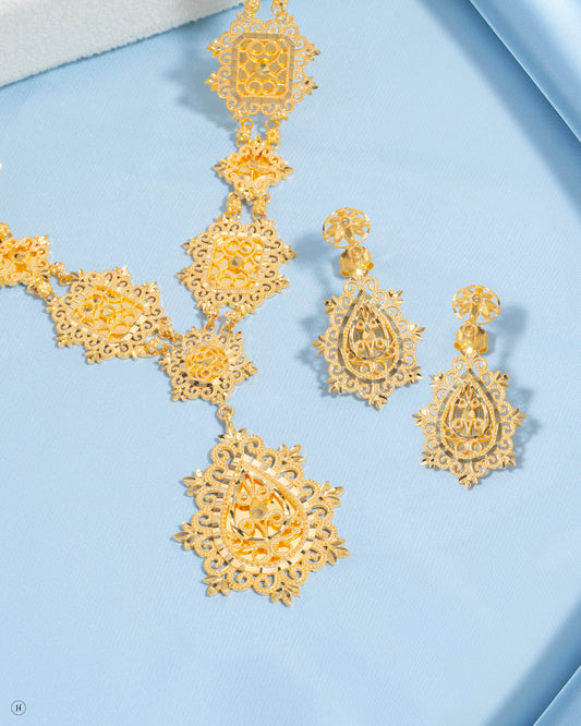21Karat Yellow Gold Bahraini Pear-Drop Necklace Set Arab ladies | Online Jewellery store in Dubai
