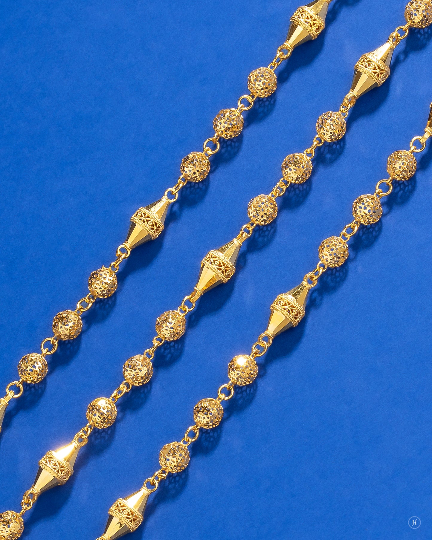 21Karat Yellow Gold Bahraini Three Layer Ball Necklace | Online jewellery store for Arab ladies
