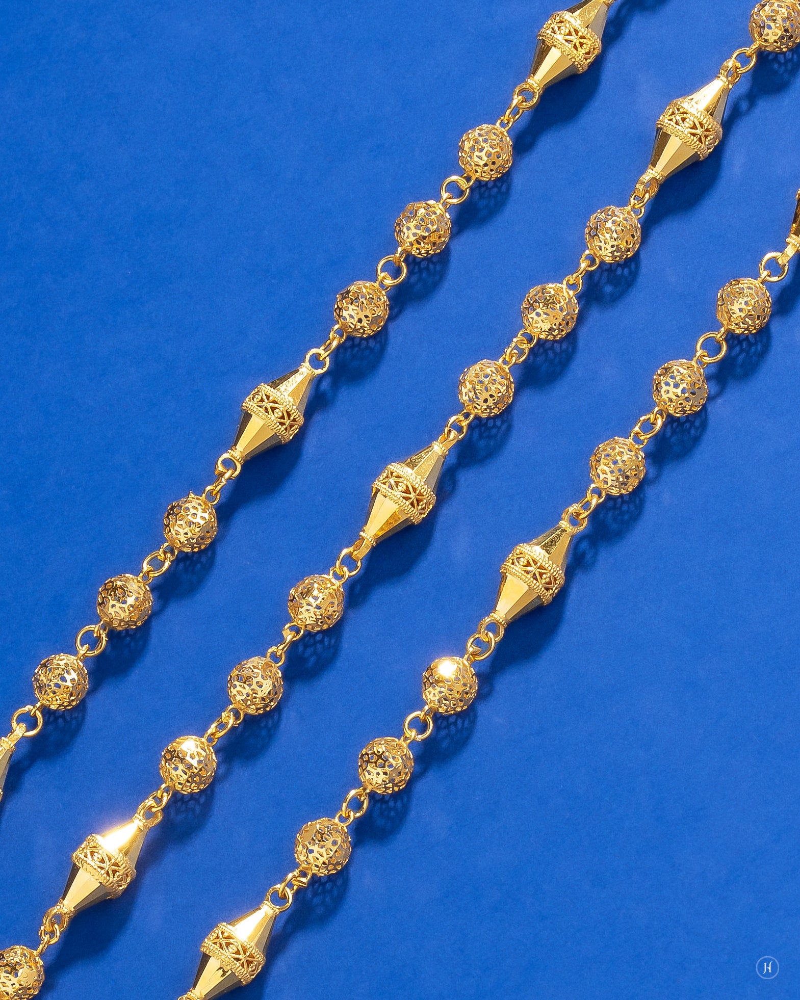 21Karat Yellow Gold Bahraini Three Layer Ball Necklace | Online jewellery store for Arab ladies