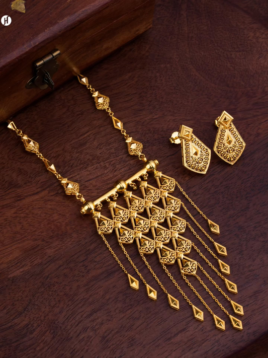 21Karat Yellow Gold Emirati Waterfall Fringe Necklace Set