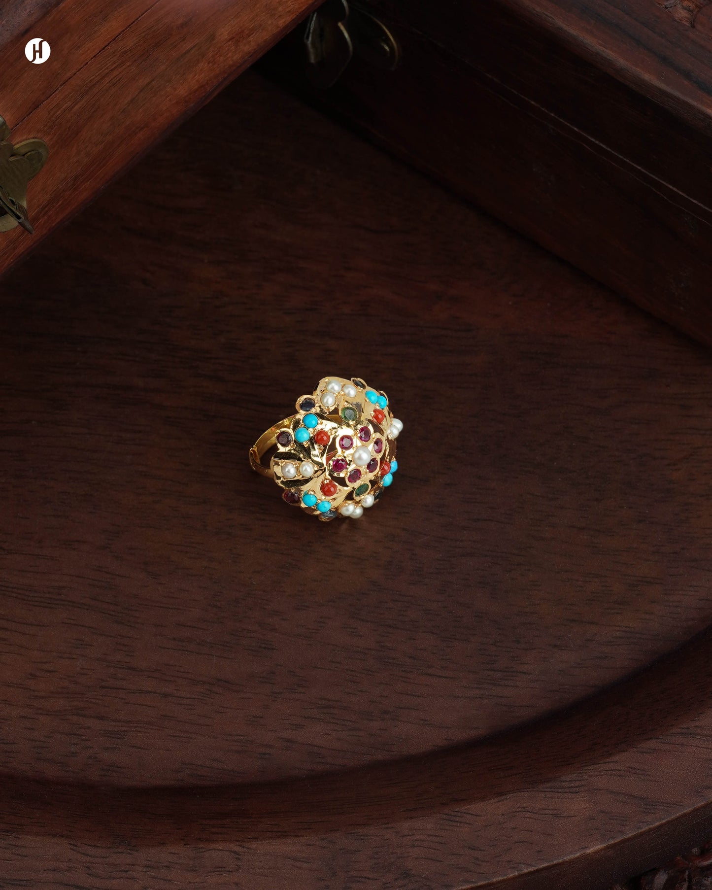 21Karat Yellow Gold Floral Pearl Gemstone Ring | Online Pakistani Bridal Jewellery Store in UAE