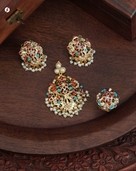 21Karat Yellow Gold Pakistani Floral Pearl Gemstone Pendant Set | Online Bridal Jewellery Store in UAE