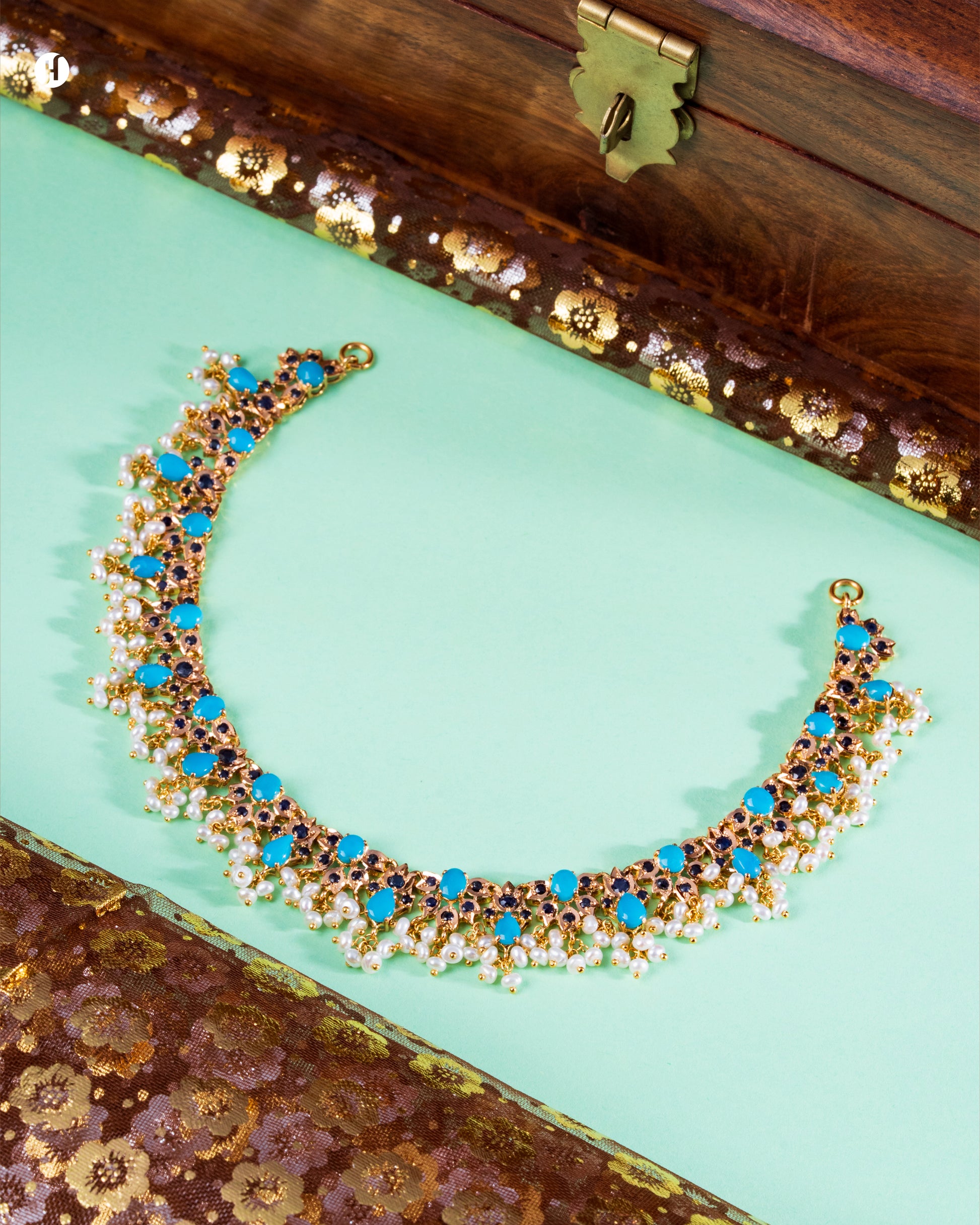 21Karat Yellow Gold Pakistani Floral Turquoise Choker in UAE for Arab women