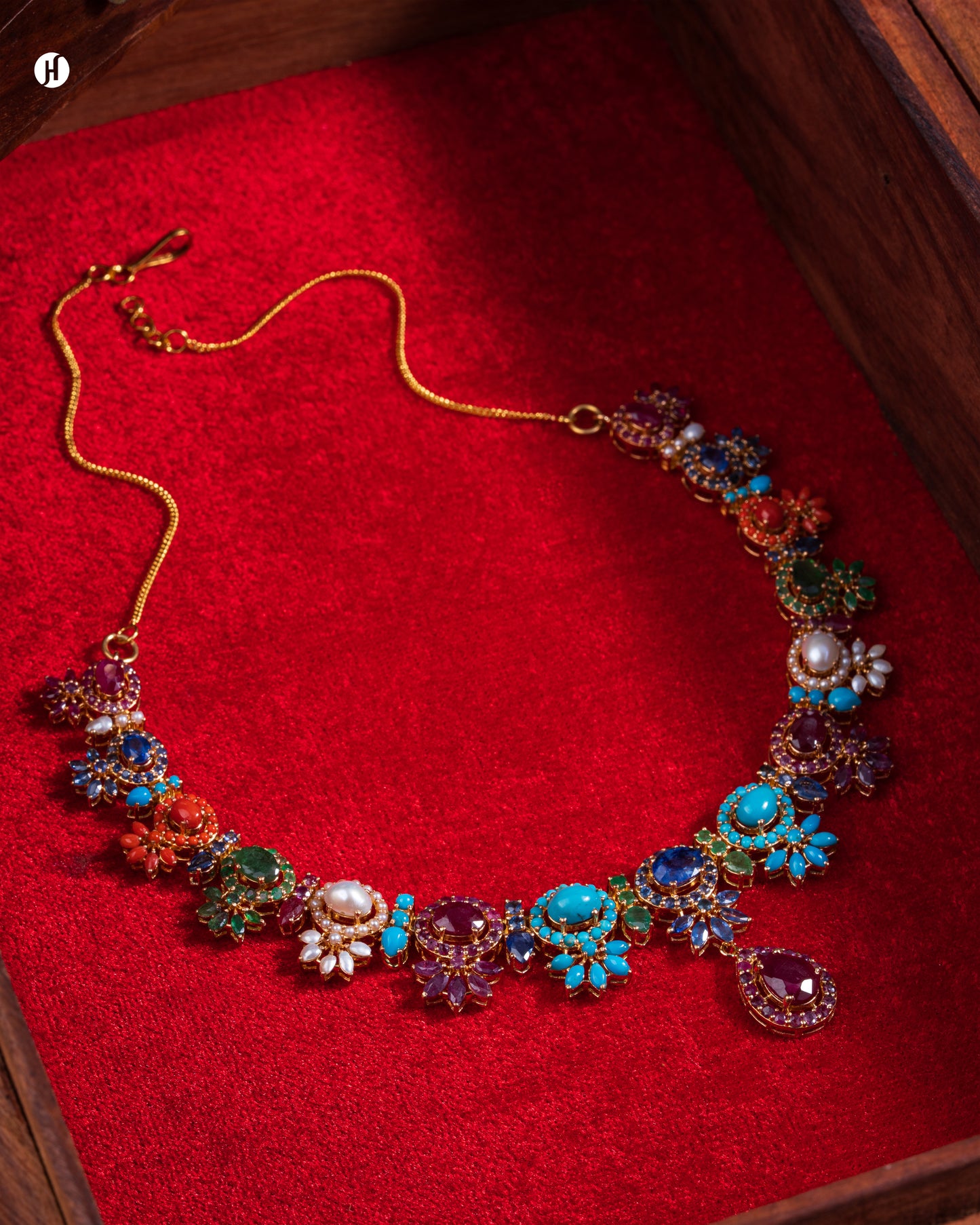 21Karat Yellow Gold Pakistani Multi-Flower Gemstone Necklace for Khaleeji women in UAE | Online Jewellery Store