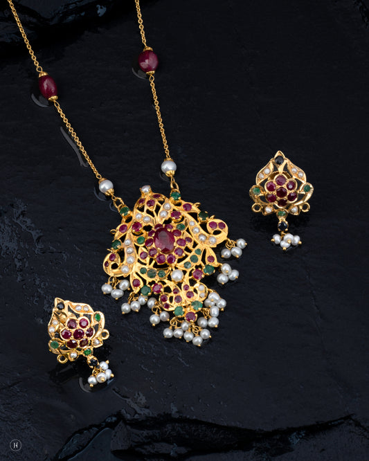 21Karat Yellow Gold Pakistani Royal-Floral Gemstone Necklace Set | Bridal Jewellery for Ladies.