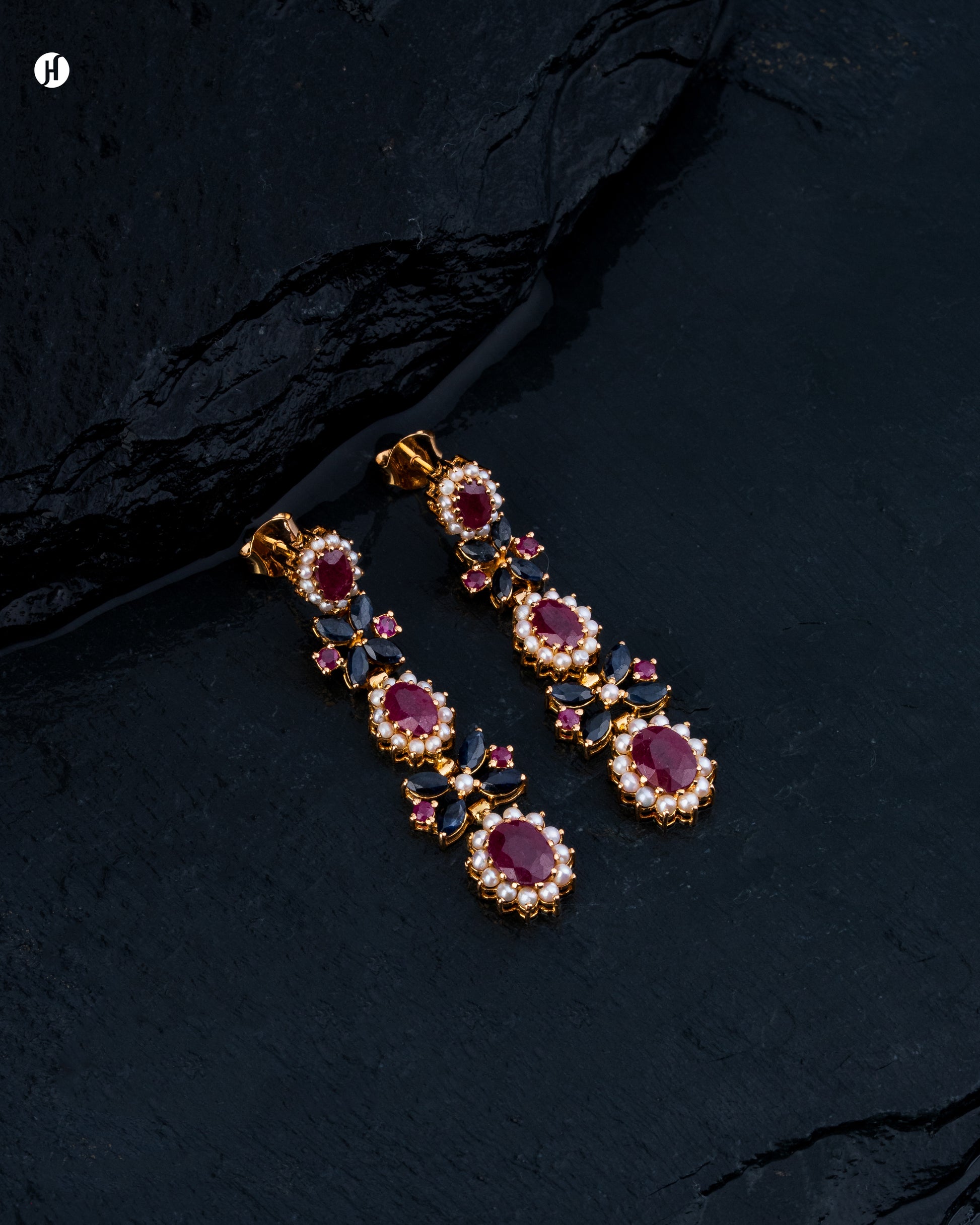 21Karat Yellow Gold Pakistani Ruby Oval Gemstone Earrings for Ladies in UAE.