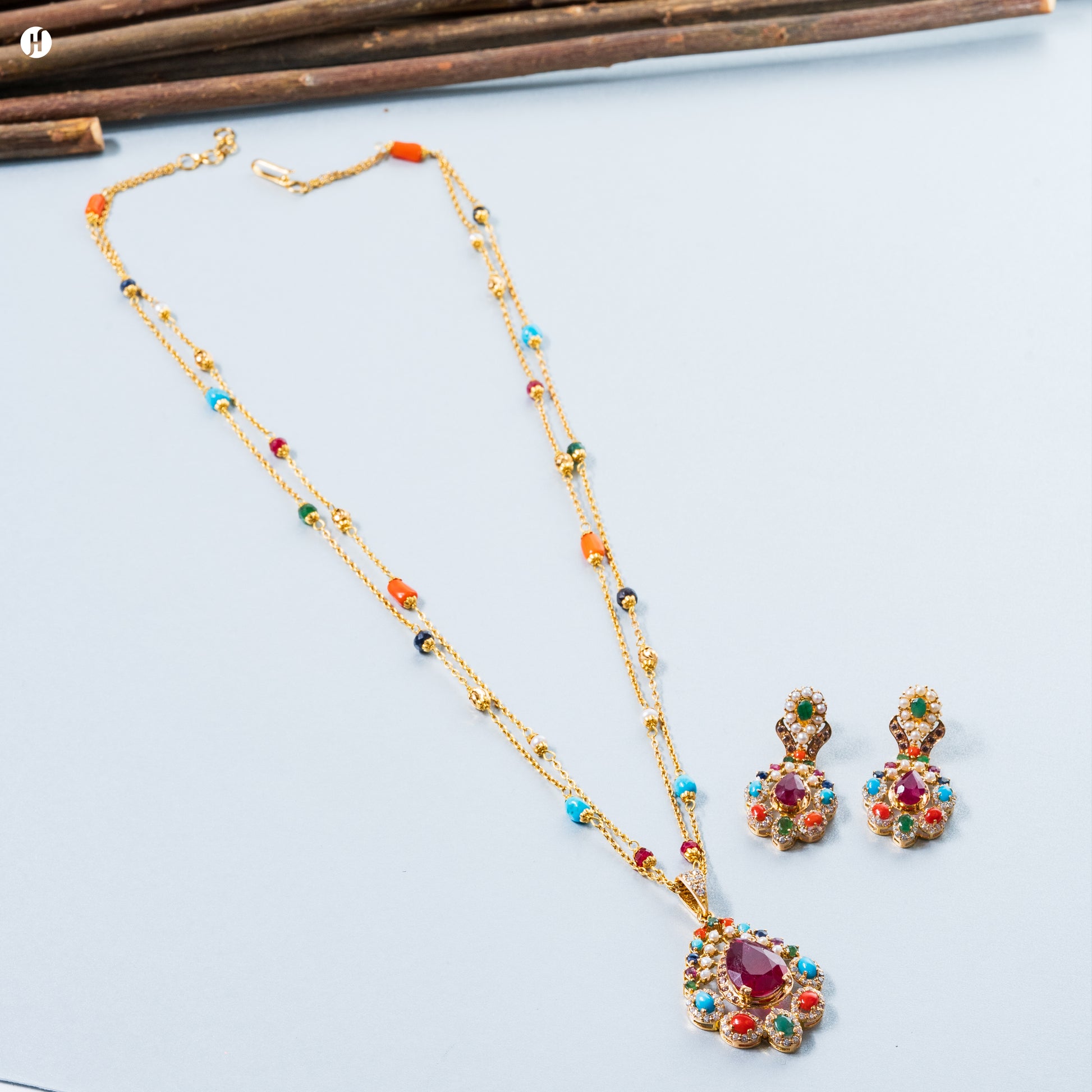 21Karat Yellow Gold Pakistani Ruby Oval Necklace Set with Pearls for women | online jewellery store in UAE