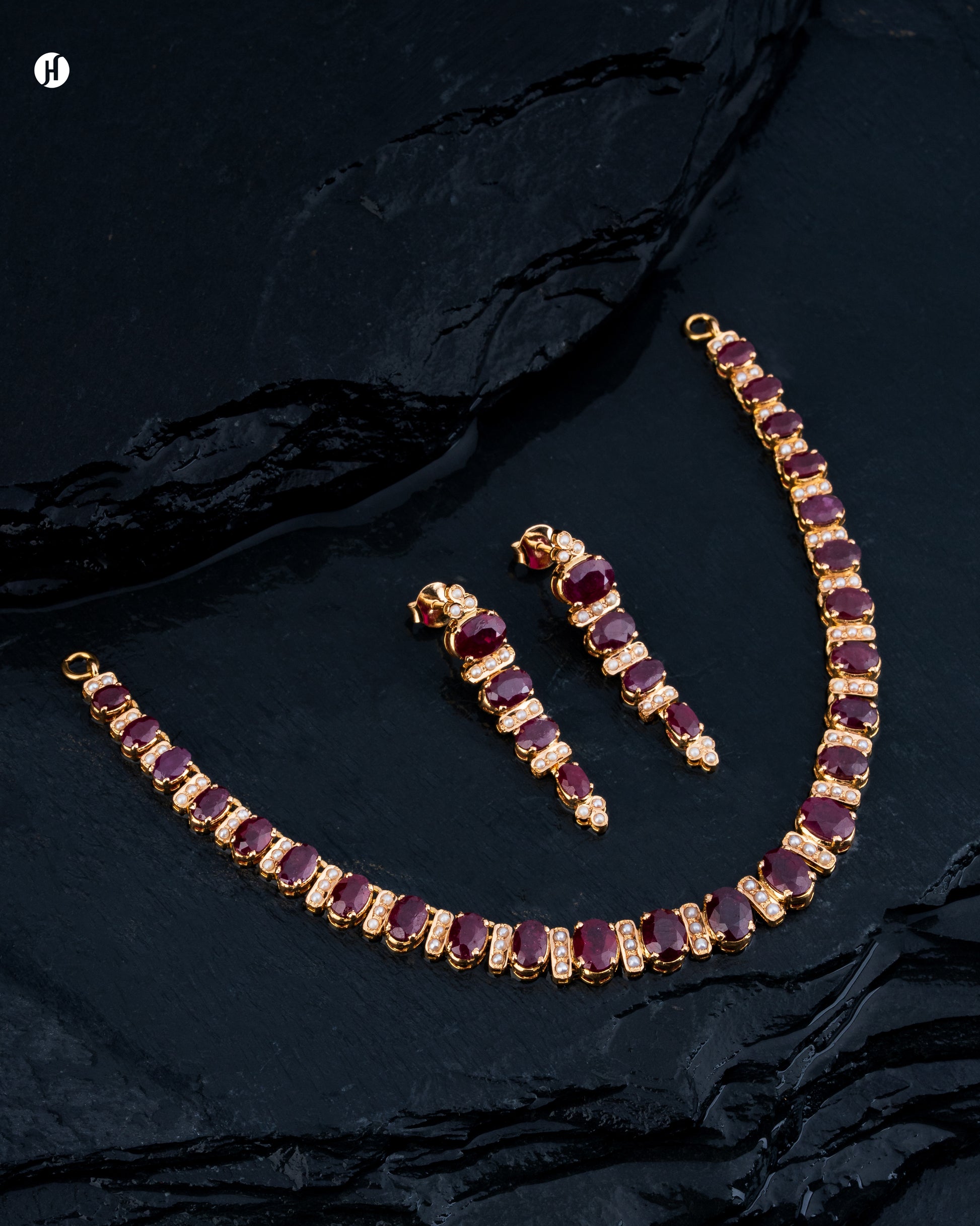 21Karat Yellow Gold Pakistani Ruby & Pearl Oval Necklace Set | Buy Bridal Jewellery Store in Sharjah, UAE.