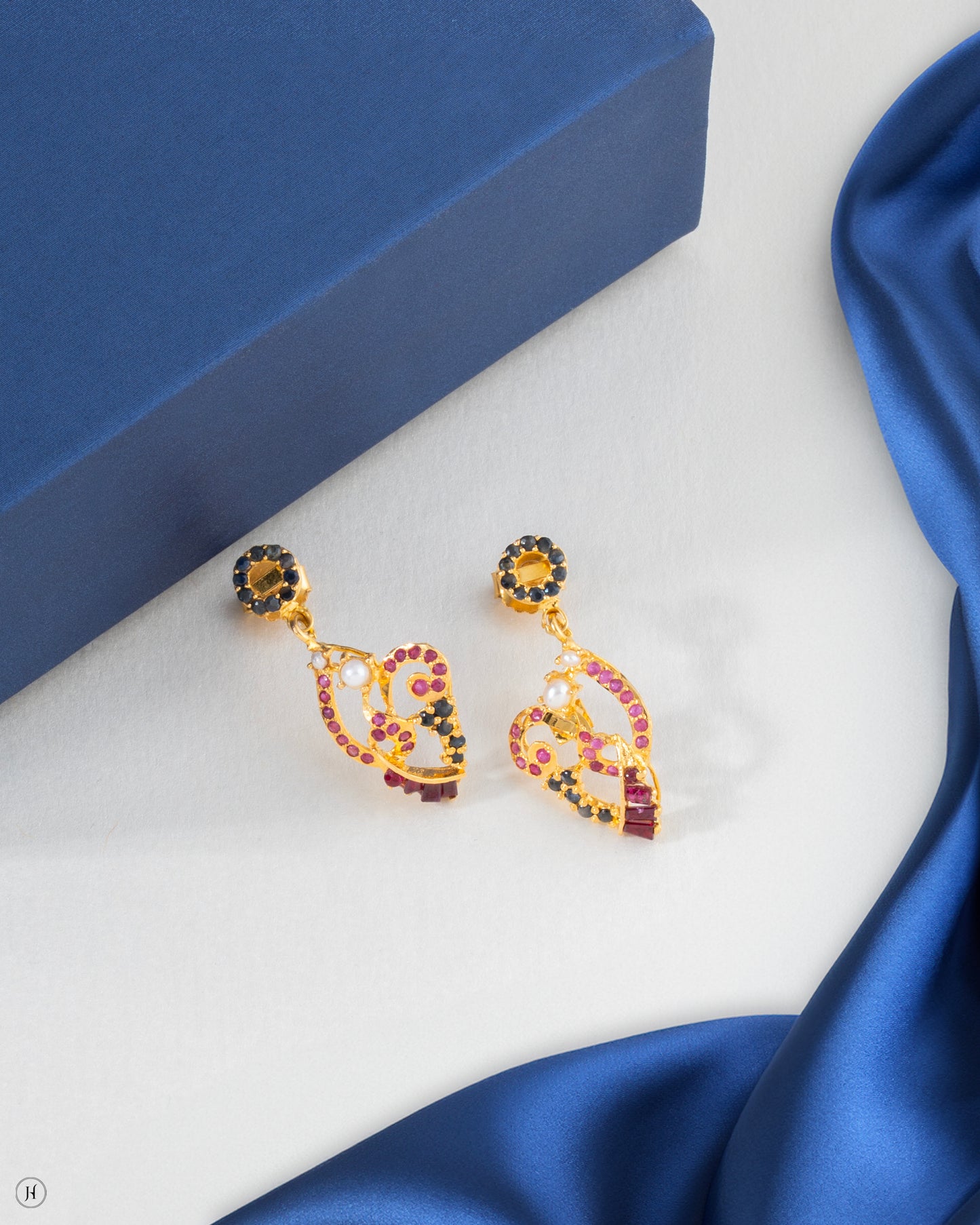 21Karat Yellow Gold Pakistani Swirl Ruby Engagement Earrings Set with Pearls in UAE