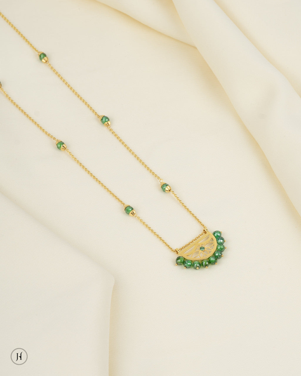 21K Yellow Gold Bahraini Semi Precious Gemstone Necklace