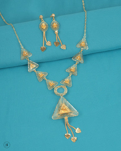 21K Yellow Gold Italian Triangle Matinee Necklace Set