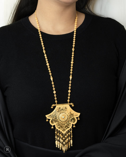 21K Yellow Gold Bahraini Cone Dangling Necklace