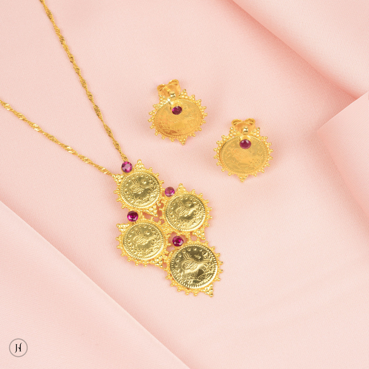 21K Yellow Bahraini Multi-Coin Pendant Set