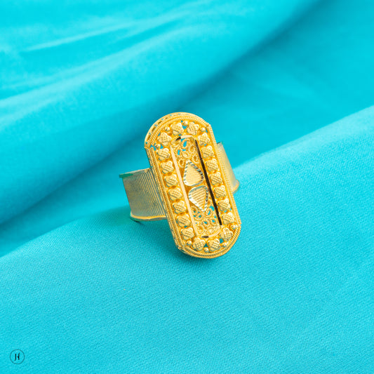 21K Yellow Gold Floral Textured Bahraini Ring