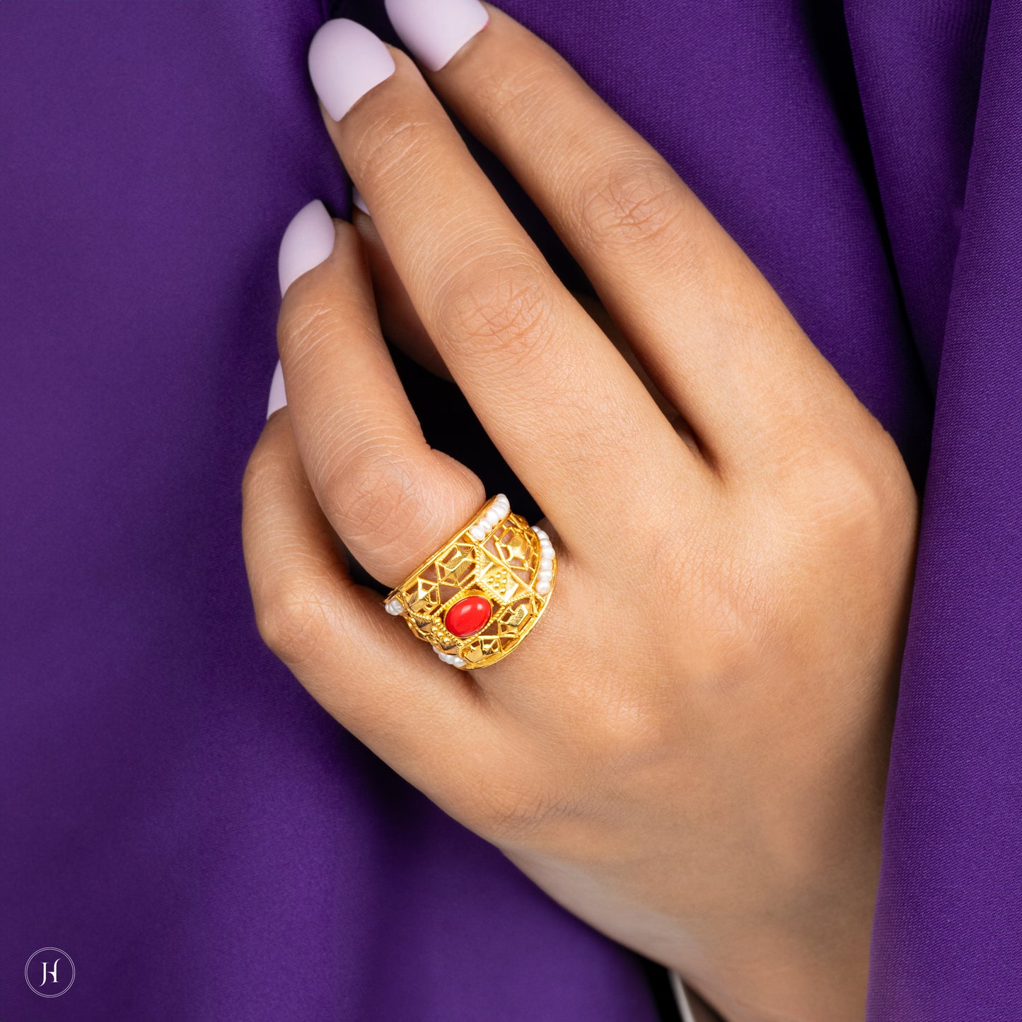 21K Yellow Gold Bahraini Red Gemstone RIng