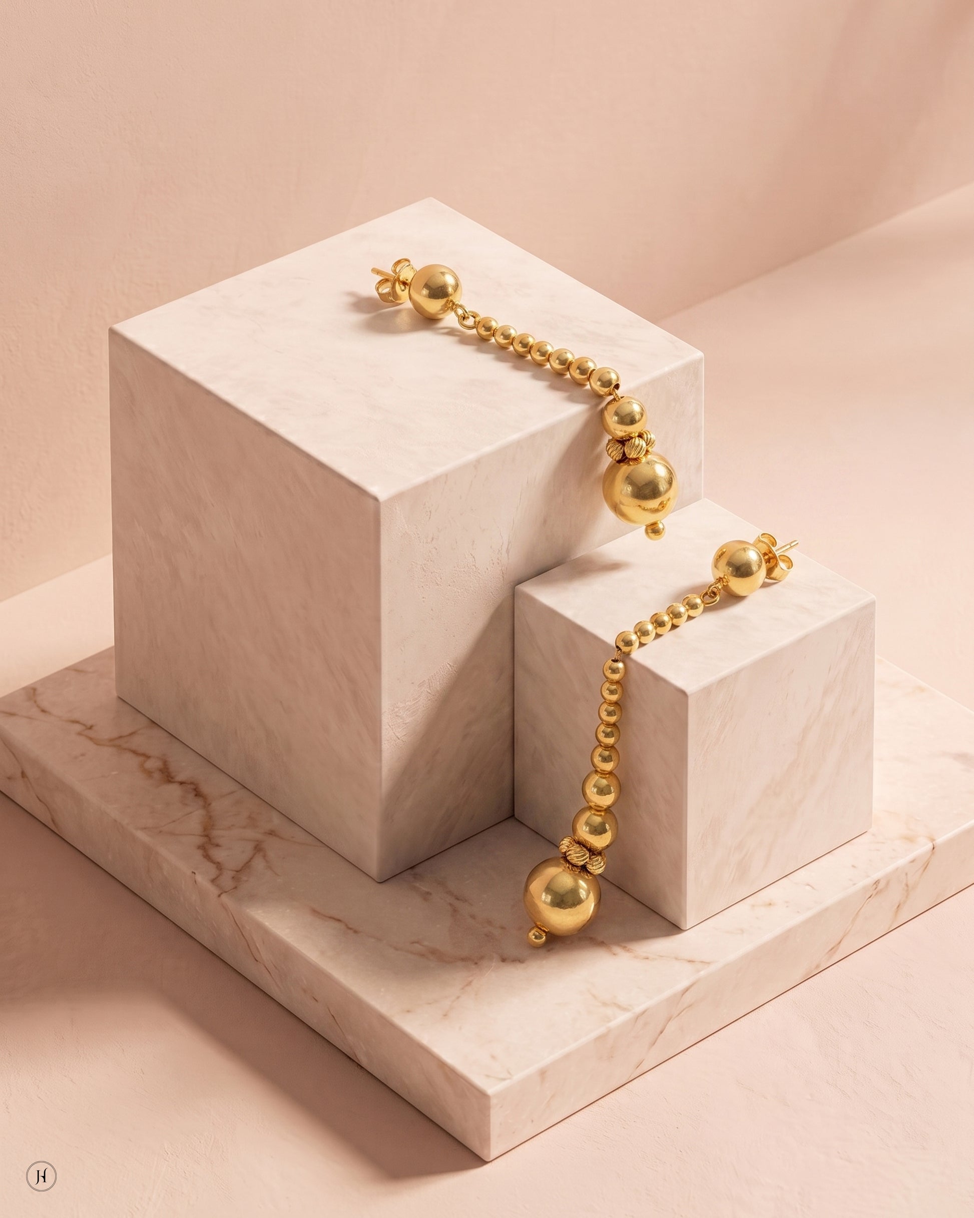 21K yellow gold Bahraini gold ball bead-drop earrings from the necklace set — Emirati and Khaleeji women's jewellery, Dubai, UAE.
