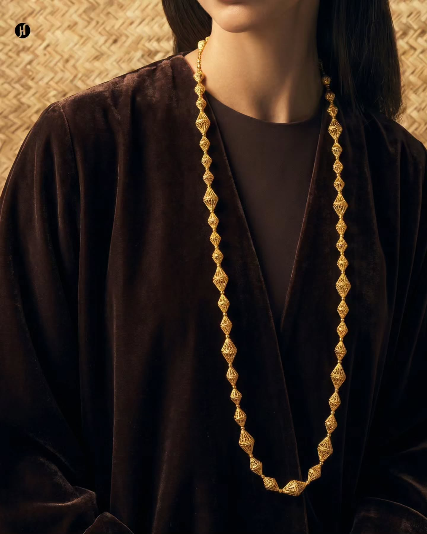 21-Karat yellow gold Bahraini lantern bead long rope necklace with openwork beads — Emirati and Khaleeji women's jewellery, Dubai, UAE.