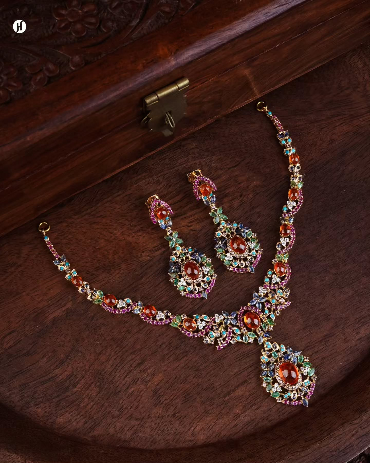 21K yellow gold Pakistani amber cabochon multi-gemstone necklace set with matching drop earrings, ruby sapphire emerald and turquoise bridal jewellery for South Asian brides, J.H. by Priyansh Jewellery, Dubai, UAE.