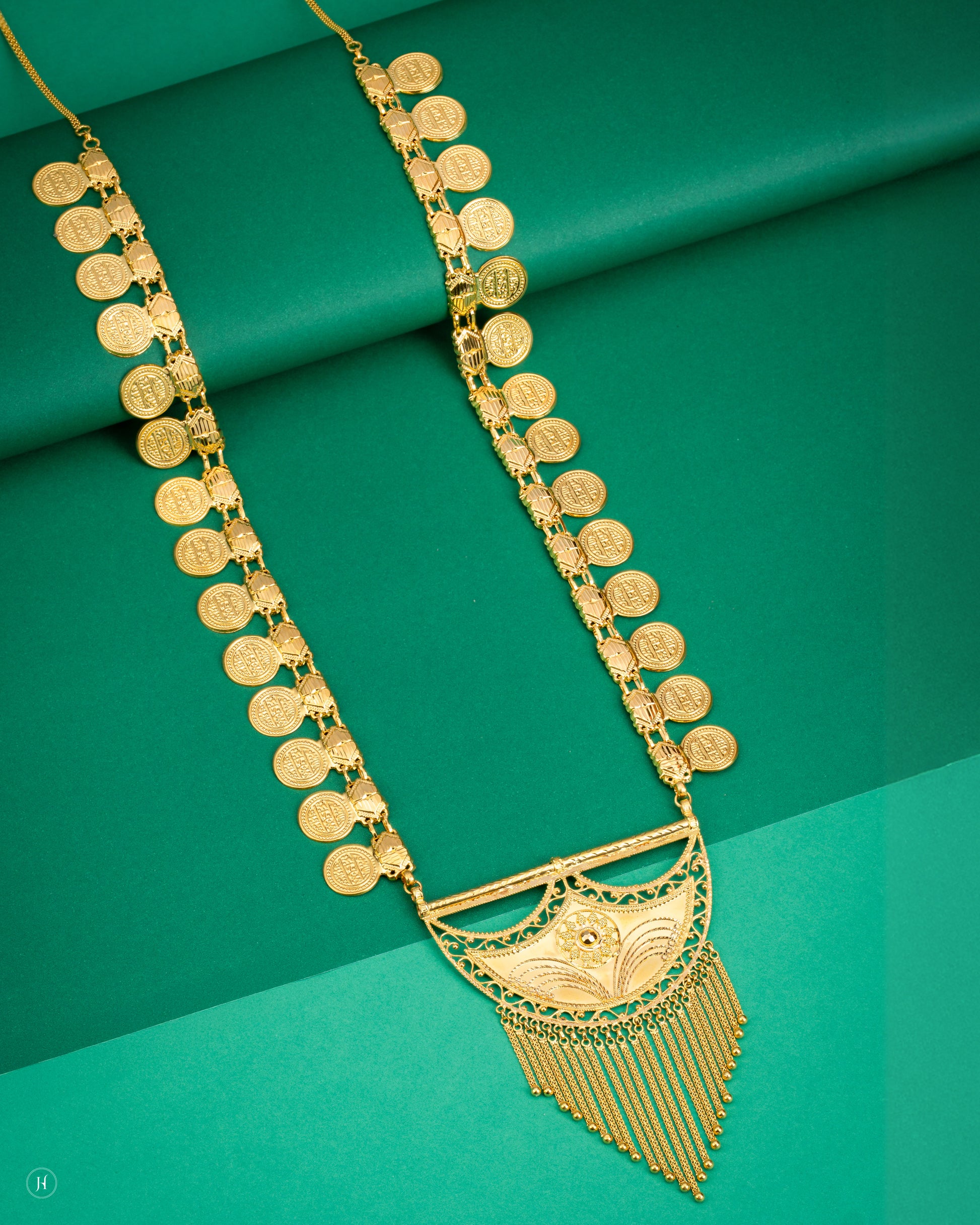 21Karat Yellow Gold Bahraini Half-Moon Long Coin Traditional Khaleeji Necklace.