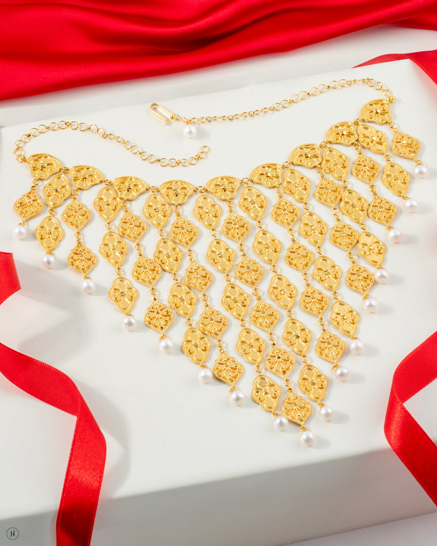 21karat gold Bahraini necklace set for ladies in UAE