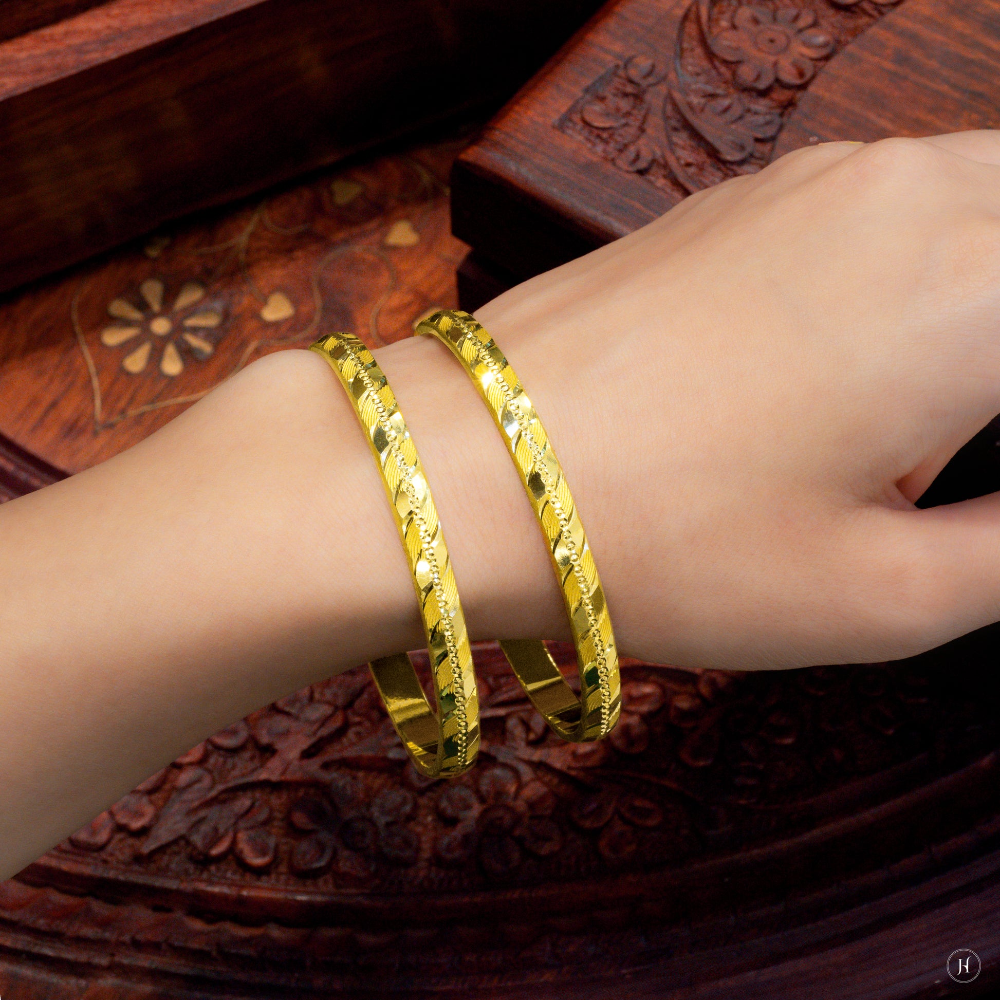 22K 916 Yellow Gold Dual-Finish Textured Bangles in Rashidiya
