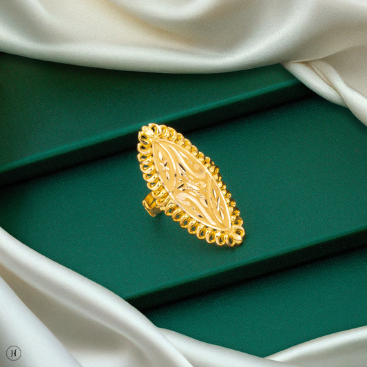 22K Yellow Gold Elegant Oval Ring for women in Dubai
