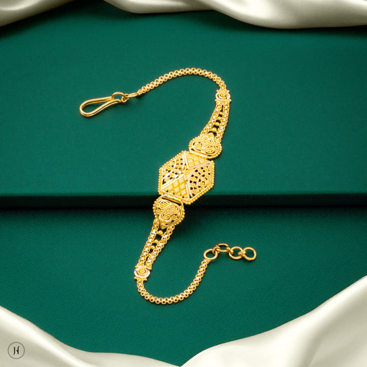22K Yellow Gold Elegant Traditional Indian Bracelet form women in Dubai, UAE