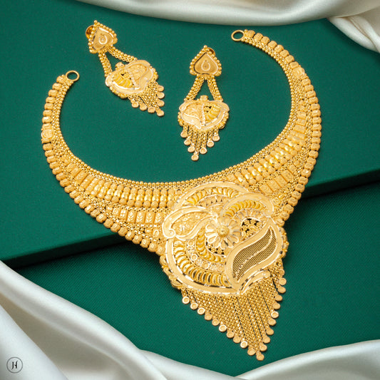 22K Yellow Gold Majestic Traditional Flower Choker Set | bridal jewellery for women in UAE