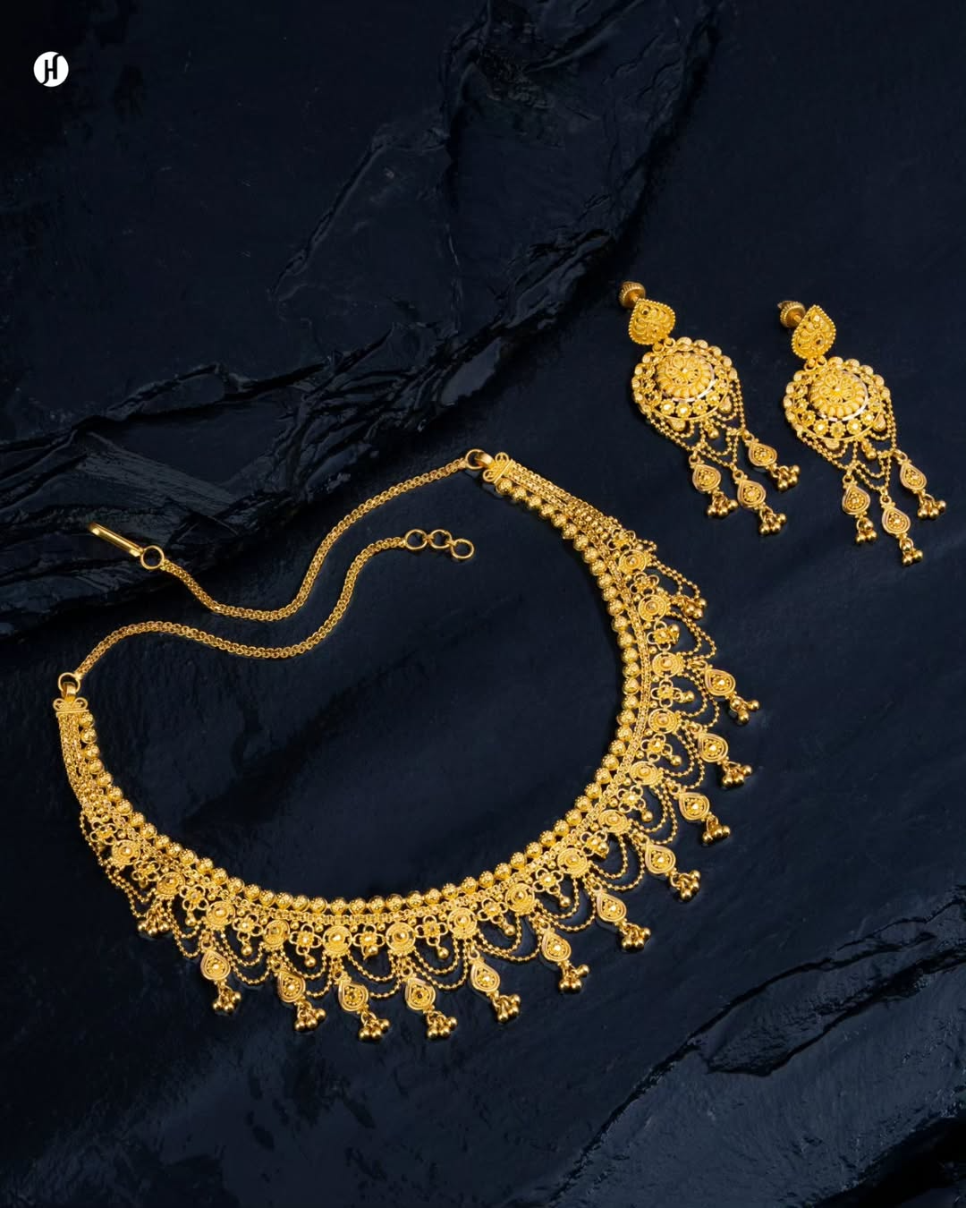 22Karat Yellow Gold Dangling Princess Necklace Set | Indian Bridal Jewellery.