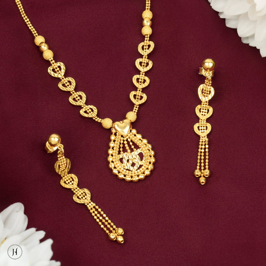 22K Yellow Gold Hanging Necklace Set