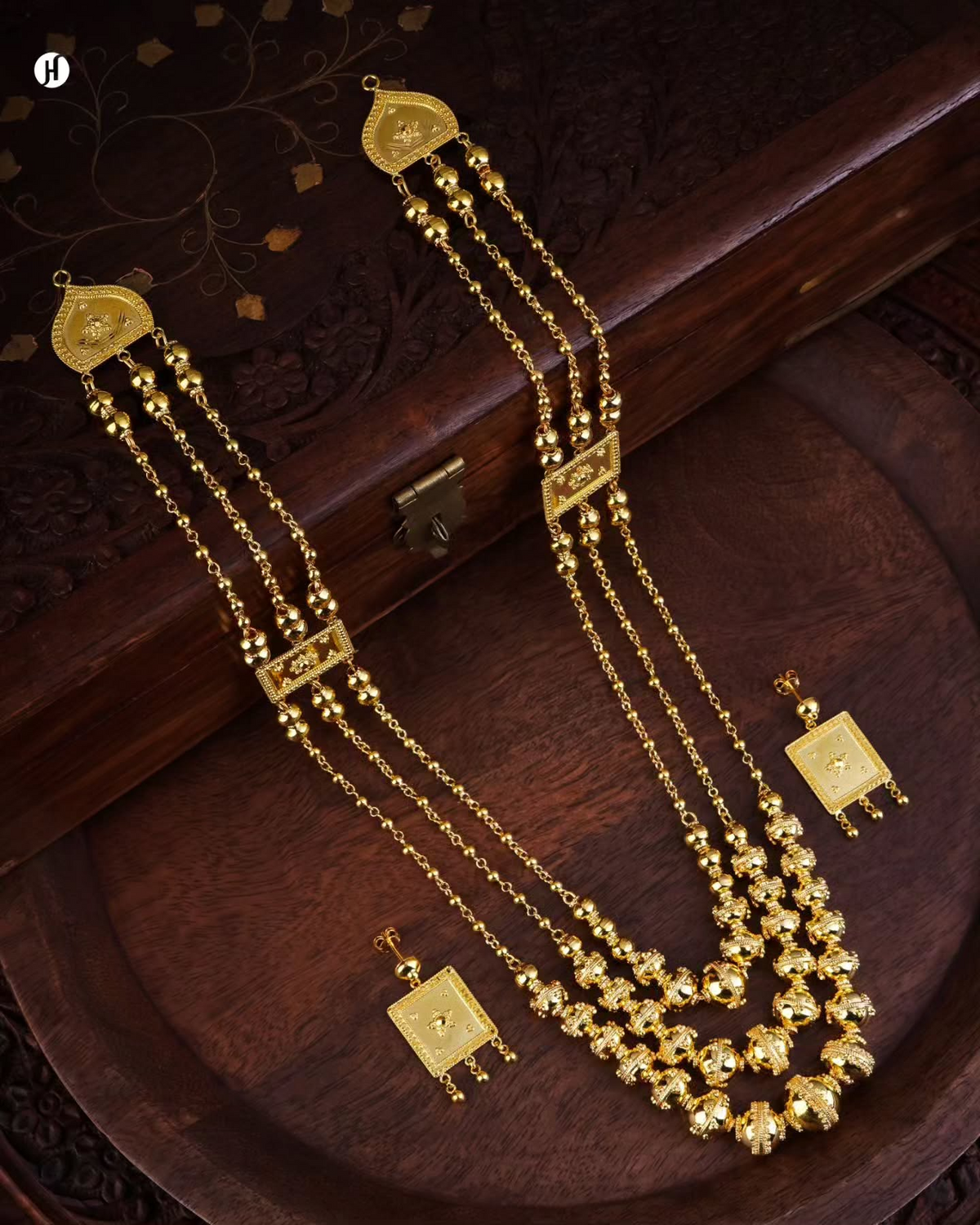 21K Yellow Gold Bahraini Gold Bead Long Necklace Set