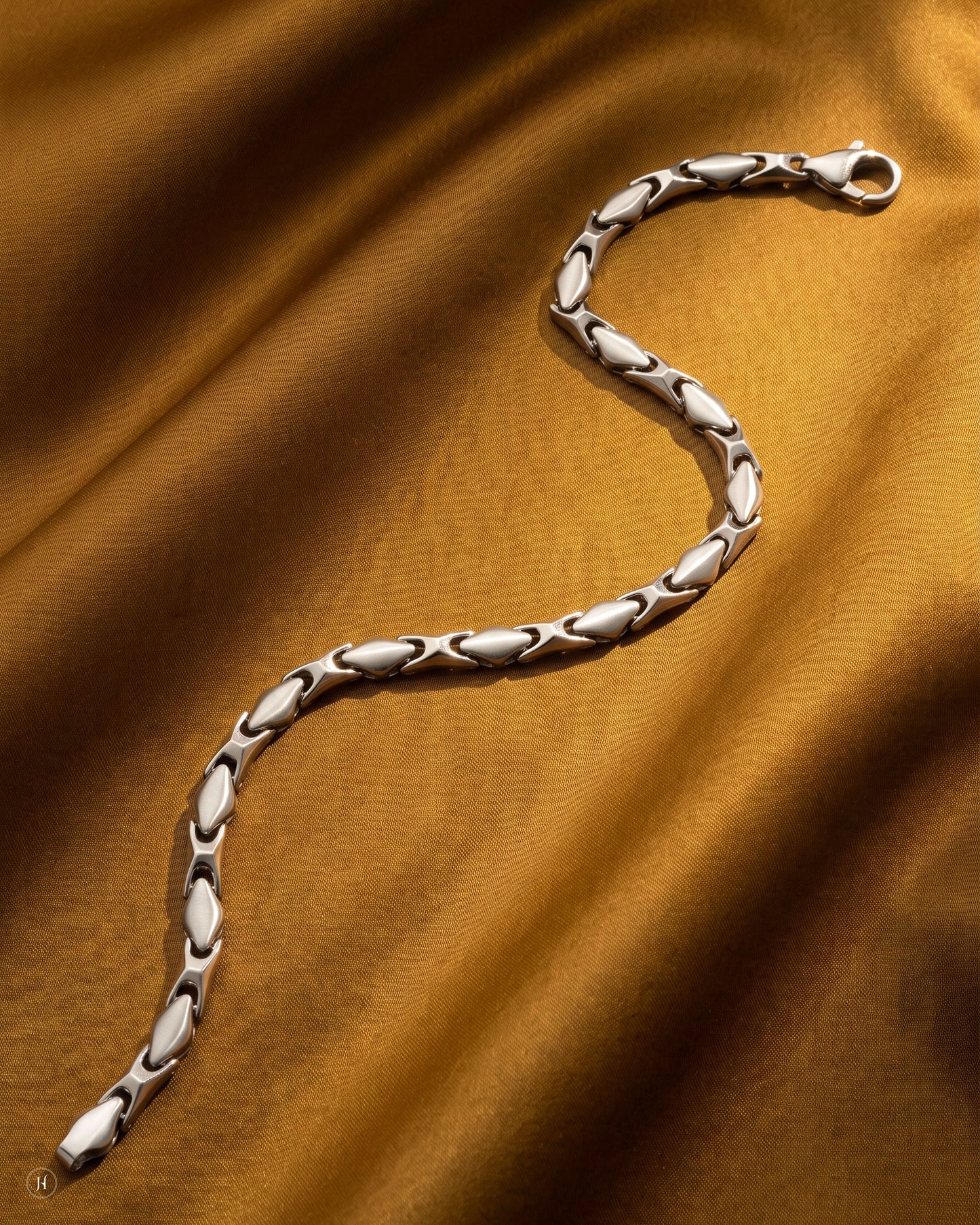 950 Platinum Barrel-Link Bracelet  for Men and Women