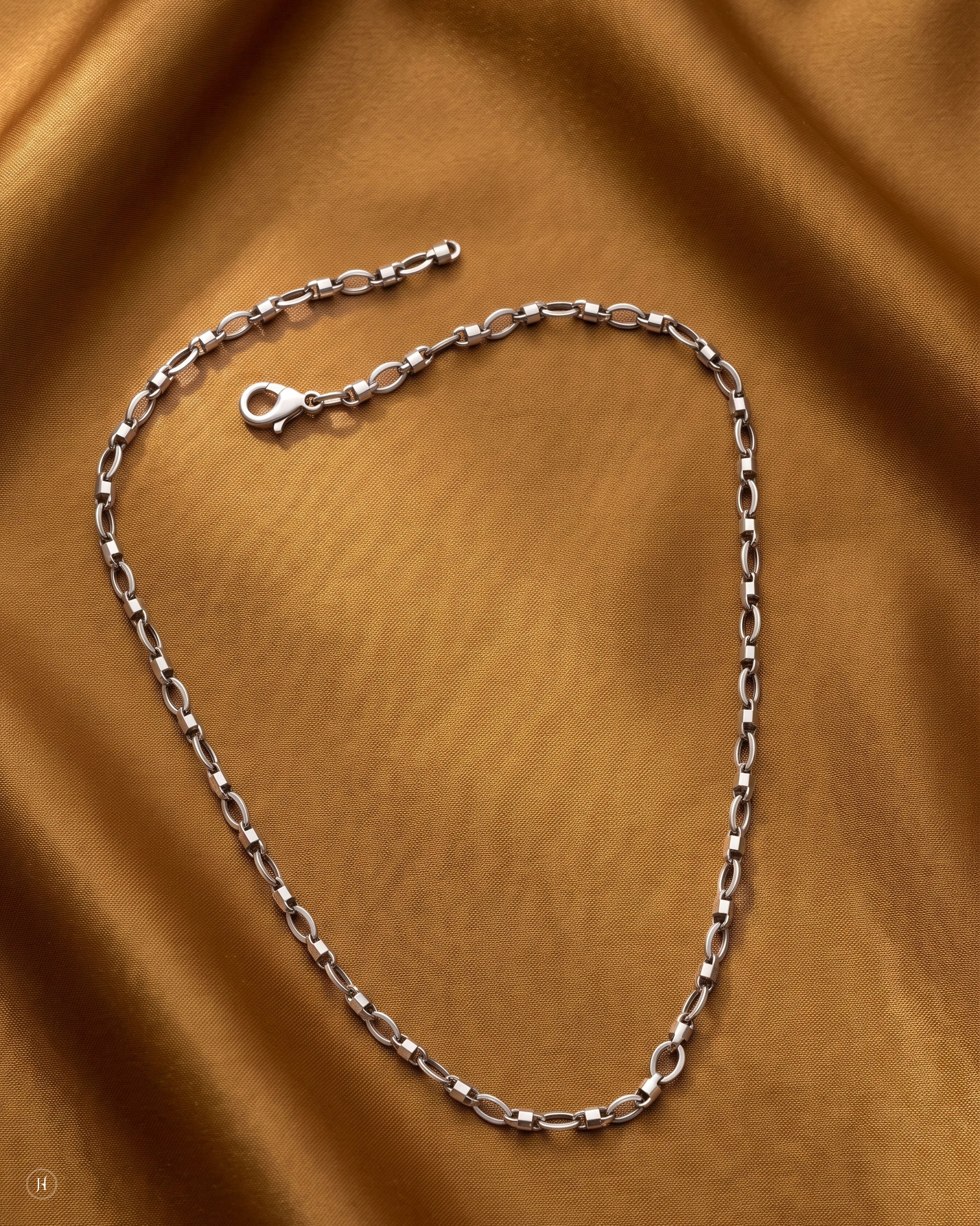 950 Platinum Oval Cable-Link Chain