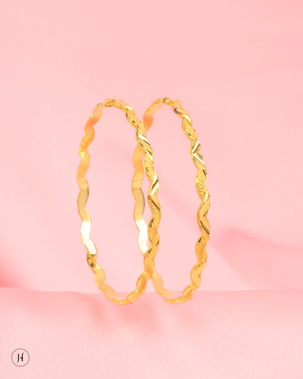 21K Yellow Gold Zig-Zag Shiny Bangles