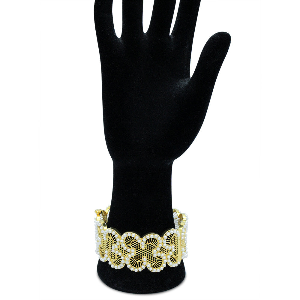 21K Yellow Gold Bahraini Pearl Floral Mesh Bangle on hand