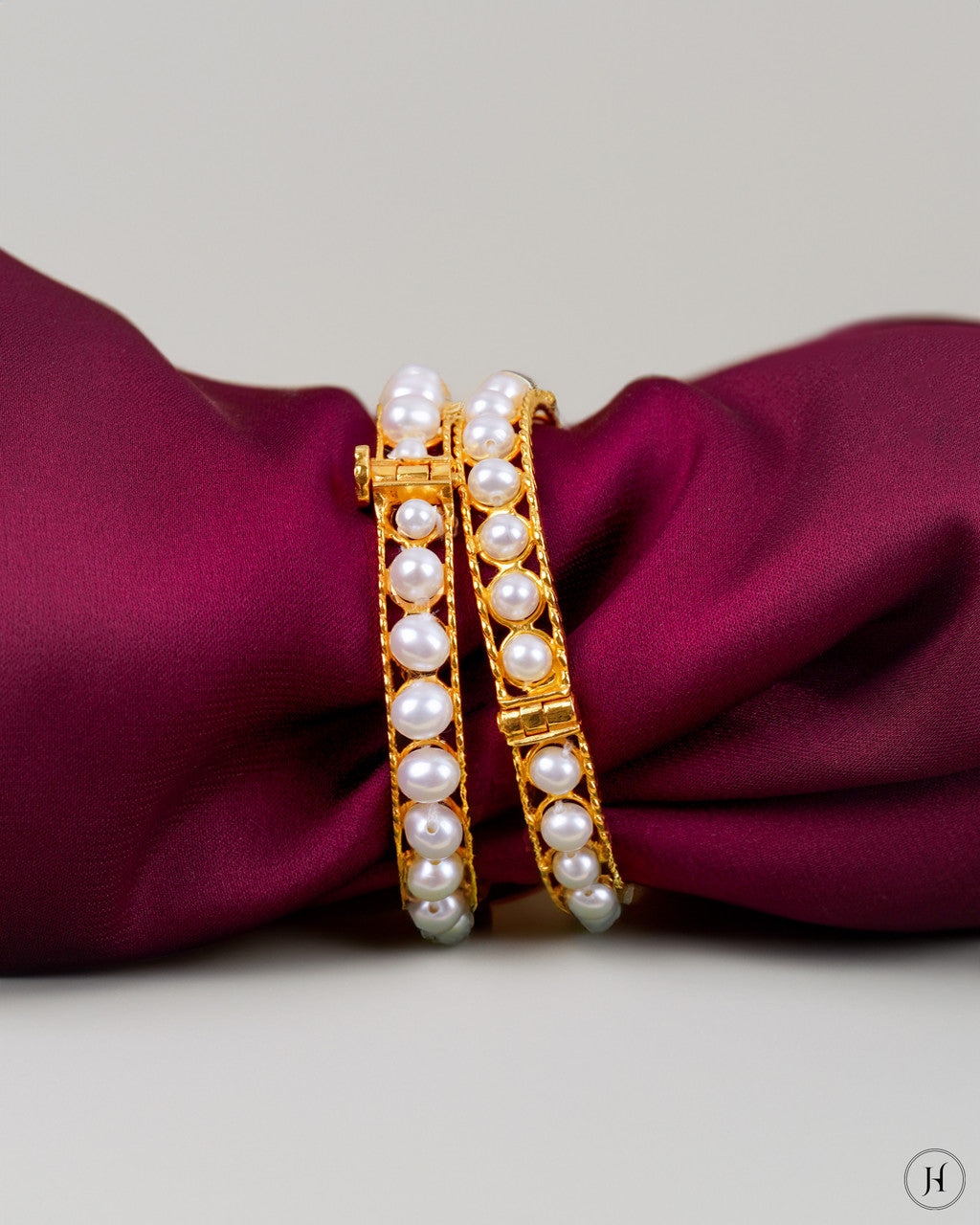 21K Bahraini Yellow Gold Pearls Baby Bangles With Screw Lock